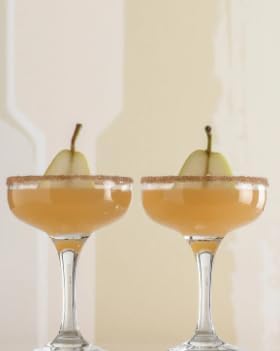 LAV Small Champagne Coupe Cocktail Glasses Set of 4 - Margarita, Martini, Wine, Cute Vintage Glassware - 7.9 oz - Elegant Classy Birthday, Bachelorette Party Gift, Bride, Champagne Tower, Home, Bar