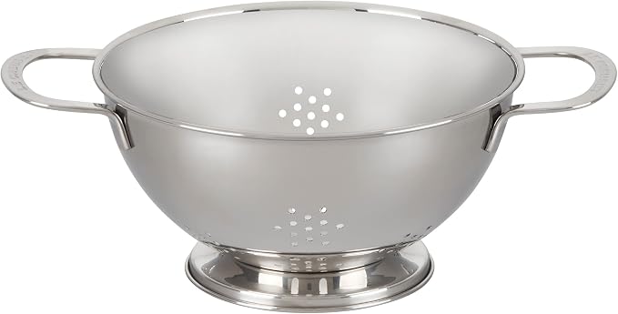 Le Creuset Set of 3 Stackable Colanders - Image 3
