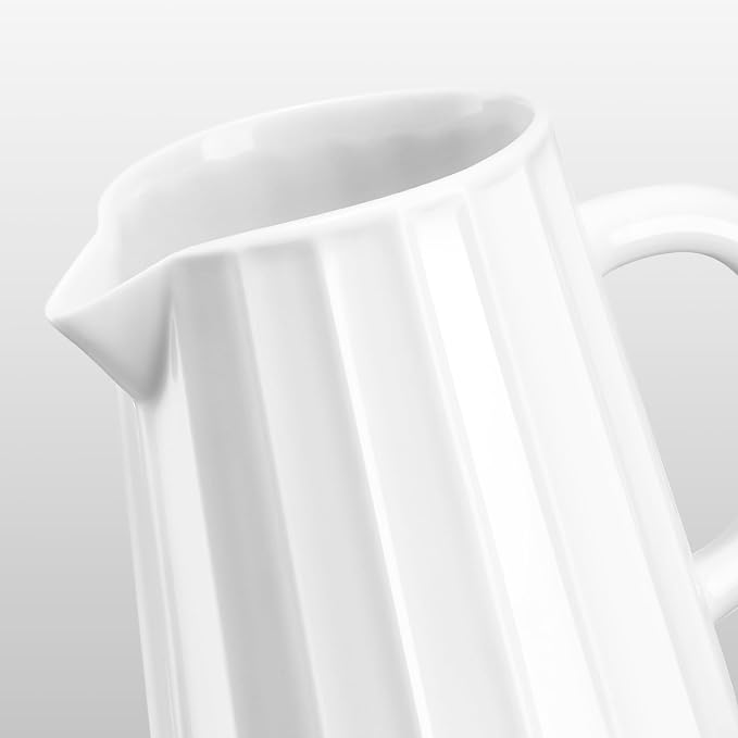 Gurygo Wave Shaped 2 Pack 5 Oz Classic White Creamer - Image 3