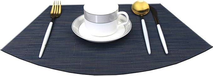 Wedge Placemats for Round Table Woven Vinyl Heat Resistant Washble Easy Clean Table Mats Set of 6（Navy）