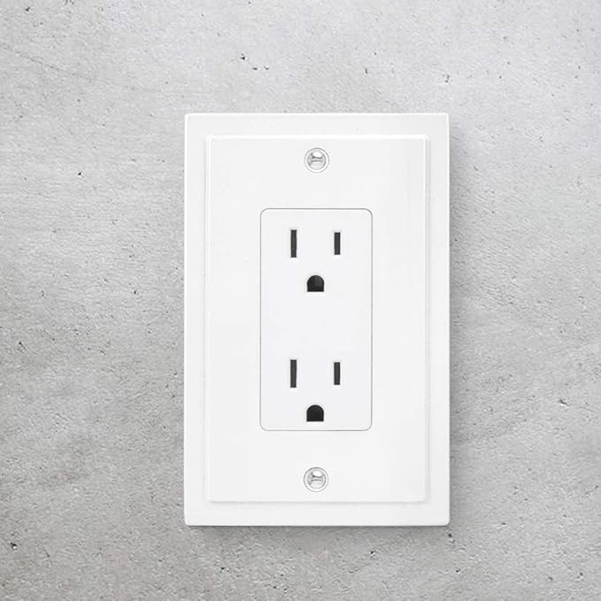 Henne Bery Modern Edge Decorative Wall Plate Switch Plate Outlet Cover, Durable Solid Zinc Alloy (Single Decorator 3PK, White)