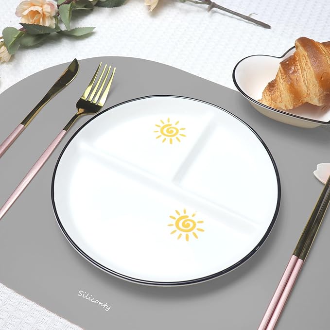 Silicone Placemats, Oval Placemats Set of 4. Heat-Resistant and Easy to Clean Siliconty Mats, Non-Slip Silicone Placemats for Table Protection. (4, Light Gray)