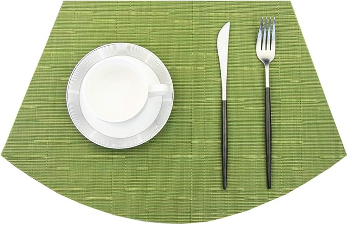 PIGCHCY Wedge Shaped Placemats Set of 6 with Centerpiece Round Mats Washable Kitchen Placemats Heat-Resistant Table Mats (Sage Green)