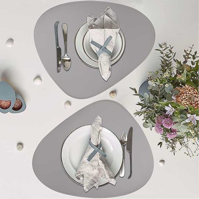 Faux Leather Placemats and Coasters Set of 2, Round Leather for Dinner Table Mats Heat Resistant Non-Slip Insulation Coffee Mats Kitchen Place Mats Nordic Style (Light Gray, 2 Placemats+2 Coasters)
