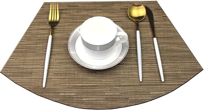 Wedge Shape Placemats for Round Dinner Table Woven Vinyl Wipe Clean Non Slip Plastic Table Mats Set of 6（Khaki）