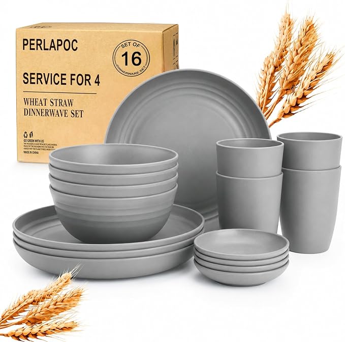 Kids Wheat Straw Dinnerware Sets by Perlapoc