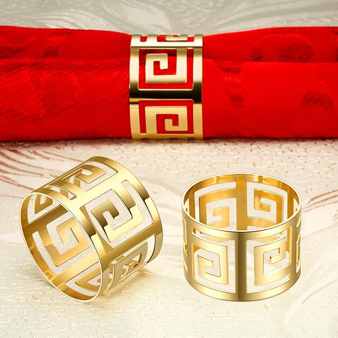 32 Pcs Gold Napkin Rings Hollow Out Napkin Rings Holder Set Metal Serviette Buckle Bulk for Dinner Table Decoration Christmas Holiday Wedding Party Birthday Banquet Gathering