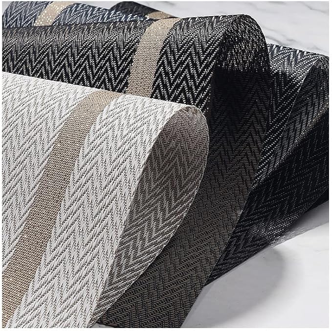Luxurious Placemats Set of 4, Durable Table Mats Kitchen Plastic Washable Placemats for Home/Dining Room Decoration (Black)
