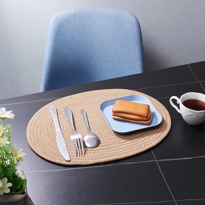 4 Pack Oval Woven Placemats and Set of 4 Round Fabric Coasters, Cotton Braided Tablemat Set, Heat-Resistant Pot Holders, 11.5 * 15.8'' Washable Plate Chargers for Christmas Table Decoration