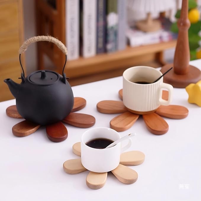 Trivets Tree Set of 3 Suitable for Hot Dishes Pans Teapots Bowls and Cup Coasters Home Kitchen and Dining Table Decor Christmas Tree Trivets Festive Celebration Gifts Wooden Products