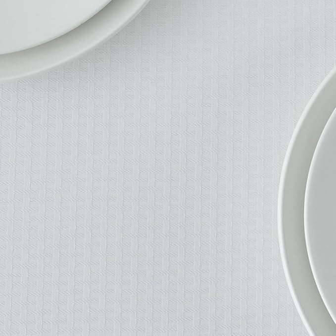maxmill Weaved Texture Tablecloth Water Resistance Antiwrinkle Spillproof Soft Washable Table Cloth for Dining Room, Buffet Banquet Parties Holiday Dinner, Rectangular 60 x 108 Inch, White