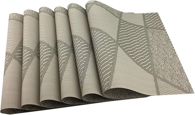 Gugrida Natural Placemats Woven Vinyl Non-Slip Insulation Heat Stain Resistant Washable Table Placemats Kitchen Dining Table Top Meal Mat Place Mats PVC Set of 6, Natural Wood Color