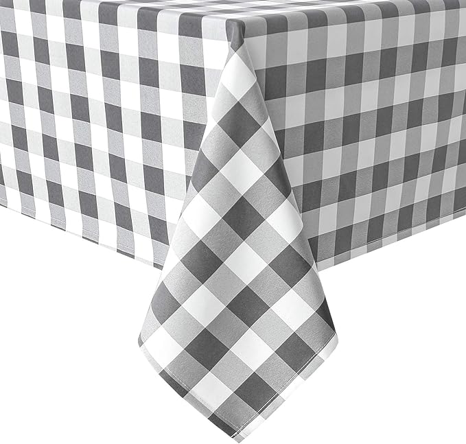 Checkered Rectangle Tablecloth by Hiasan