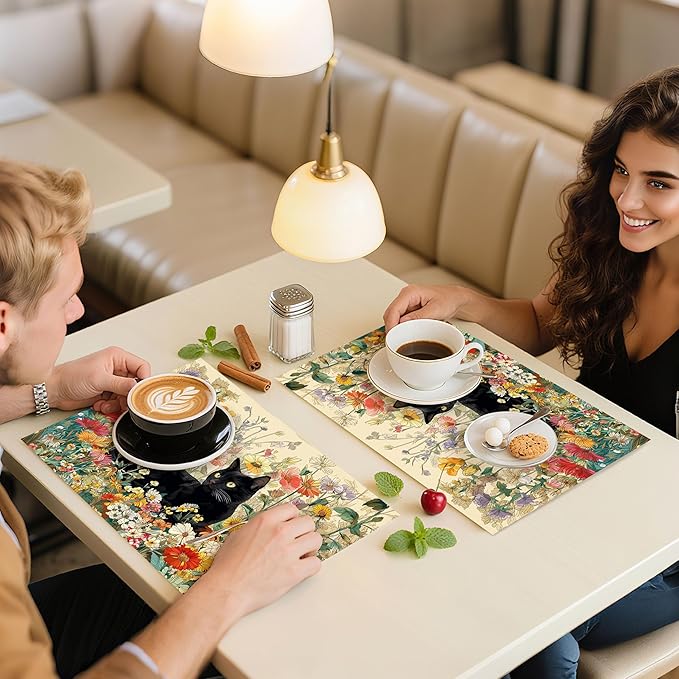 Cat Placemats Set of 4 Washable Table Place Mats for Dining Kitchen Party Decor