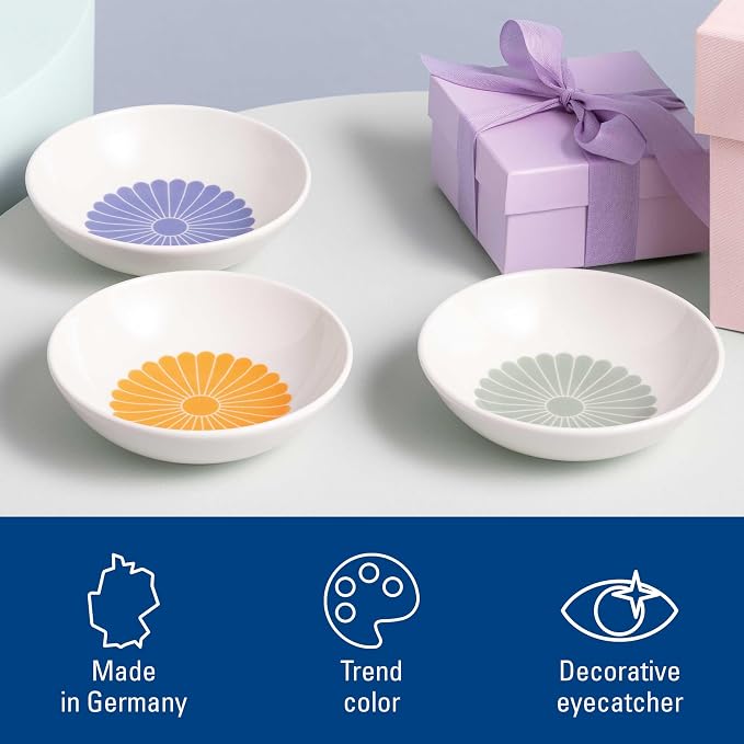 Villeroy & Boch Fleur Bleu Dessert Bowl, Creamy White/Blue, 3.75 oz | Creamy - Image 4