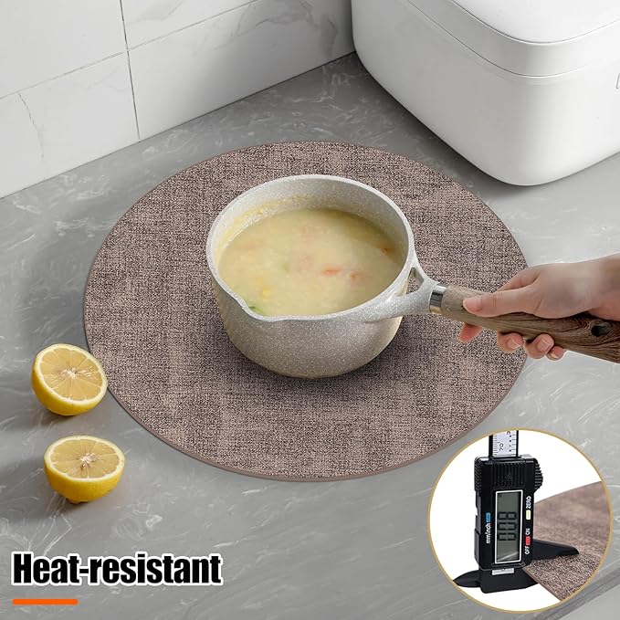 Homaxy Round Faux Leather Placemats and Coasters, Washable Dual-Side Table Mats, Wipeable Heat-Resistant Dining Place Mats for Outdoor and Indoor, Set of 4, Diameter 13 and 3.93 inch, Dark Brown