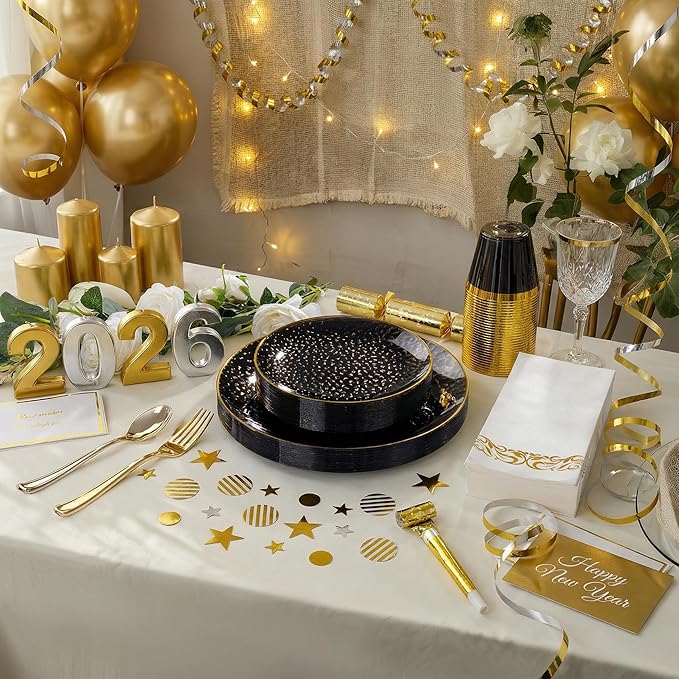 DaYammi 100 Pcs Black Gold Plastic Plates - 10 inch Clear Black Gold Dinner Plates - Hammer Pattern Design - Fancy Disposable Plate - Heavy Duty Party Plate Ideal for Party and Wedding