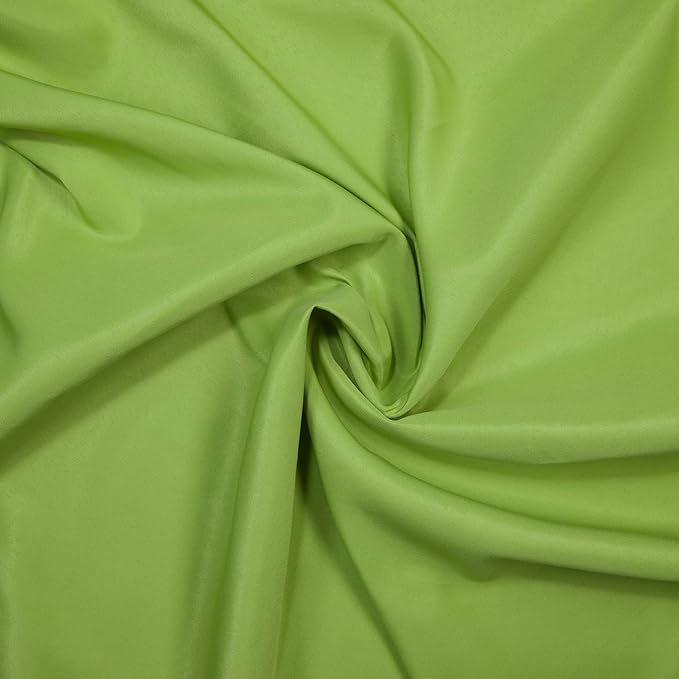 Gee Di Moda Round Tablecloth - 70 Inch Apple Green Round Table Cloth for 24 to 48 Inch Round Tables - Heavy Duty Washable Fabric - for Buffet Table, Holiday Party, Dinner, Wedding & Baby Shower