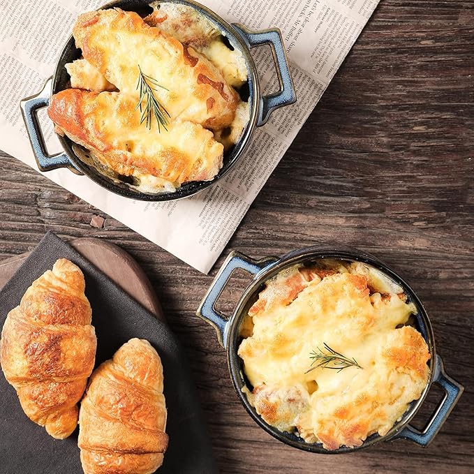 vicrays Ceramic Soup Bowls with Handles, 24 Oz Porcelain Soup Crocks for French Onion Soup, Cereal, Beef Stew, Chill, Pasta, Pot Pies, Microwave and Oven Safe, Set of 4 (Blue)