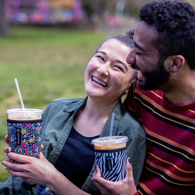 Sok It JavaSok Iced Coffee & Cold Soda Insulated Neoprene Cup Sleeve (Luck of the Shamrock, Medium: 22-28oz)