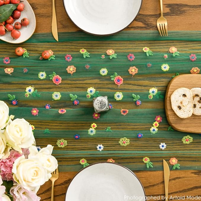 Artoid Mode 3PCS Dark Green Embroidery Daisy Gauze Table Runner 120 Inch | - Image 5