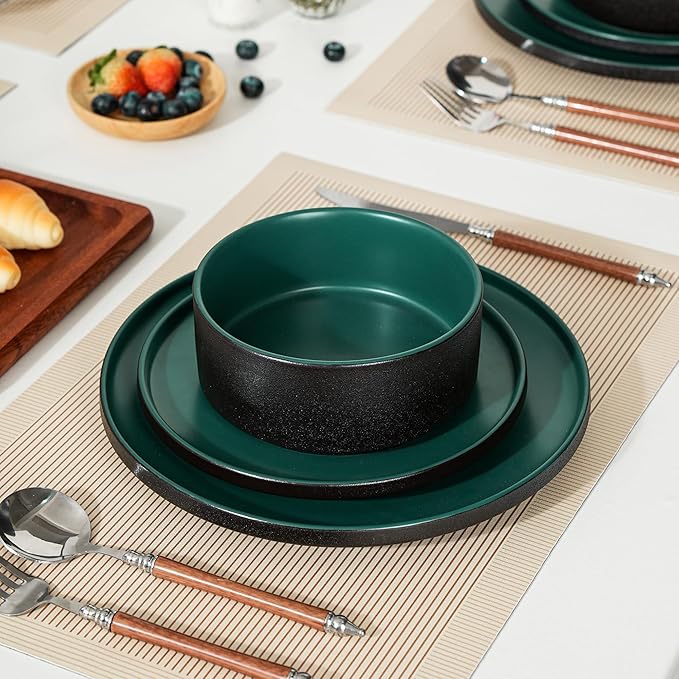 Stoneware Dinner Plates Set of 4, 10.25 Inch Plates for Steak, Pasta, Ceramic Plates Sets, Microwave Safe, Dishwasher Safe, Versatile for All Seasons, Matte Green