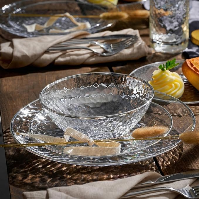R-kay 100 Pack Silver Plastic Plates - 6 Inch Hammered Silver Rimmed Sturdy, Durable And Extra Heavy duty Silver Plastic Dessert Plates Disposable - Appetizer Plates Disposable For All Occasions