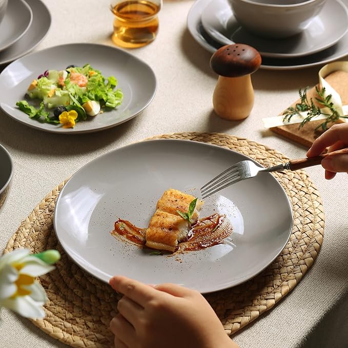 Dinnerware Sets for 6, 18 Pieces Stoneware Plates and Bowls Sets, Dishwasher&Microwave Safe,Modern Minimalist Tableware for Everyday Use, Grey