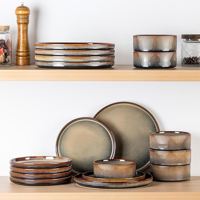 TheTerra Ceramic Dinnerware Sets for 6, 18 Pieces Porcelain Lightweight Speckled Plates and Bowls Sets, Scratch Resistant Dish Set, Oven & Microwave & Dishwasher Safe, Coca Mocha