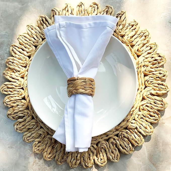 Set 6 Woven Water Hyacinth Napkin Rings | Rustic Boho Wicker Napkin Holders | Natural Farmhouse Rattan Napkin Ring for Christmas, Thanksgiving Dining Table, Wedding Party