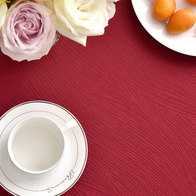 maxmill Jacquard Round Table Cloth Swirl Pattern Waterproof Antiwrinkle Heavy Weight Soft Tablecloths for Circular Table Cover and Kitchen Dinning Tabletop Decoration Round 70 Inch Red