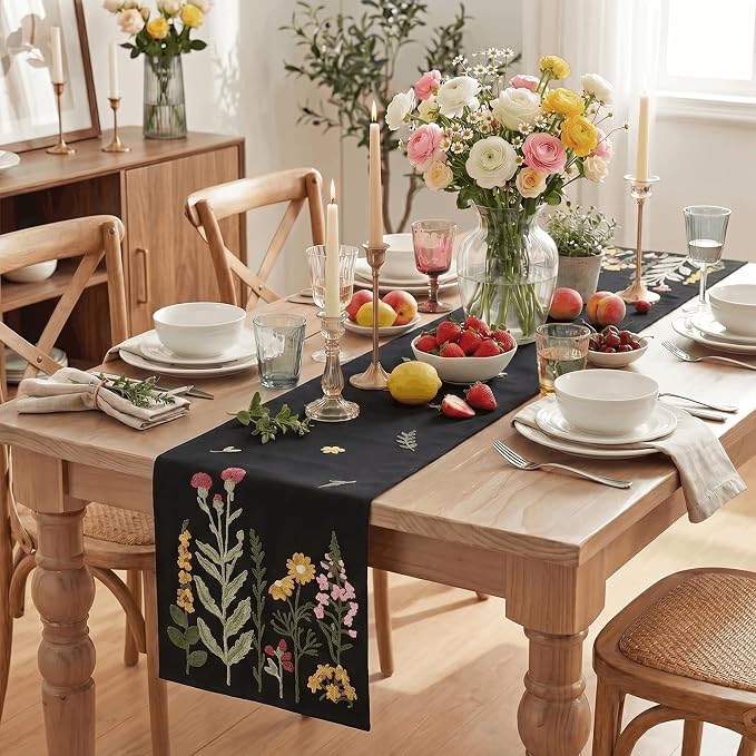 Artoid Mode Black Soft Chain Embroidery Wild Floral Spring Table Runner - Image 5