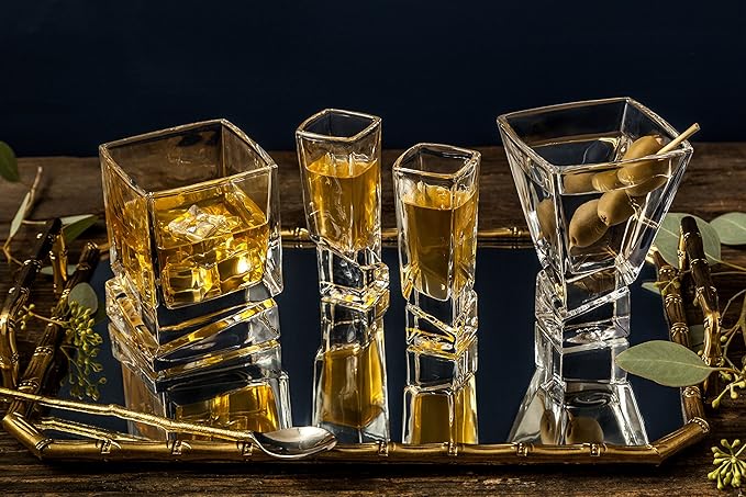 JoyJolt Carre 2-Piece Cocktail Glasses Set, 8 Ounce Martini Glasses