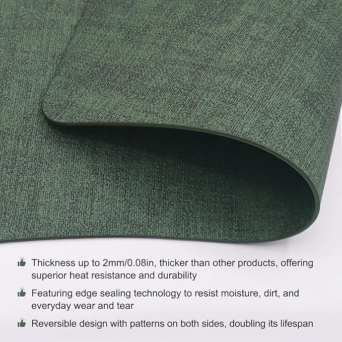 Round Table Placemats Set of 4, Wedge Shaped Faux Leather Table Mats, Heat Resistant Wipeable Washable Place Mats for Dining Table Dinner Kitchen Indoor Outdoor