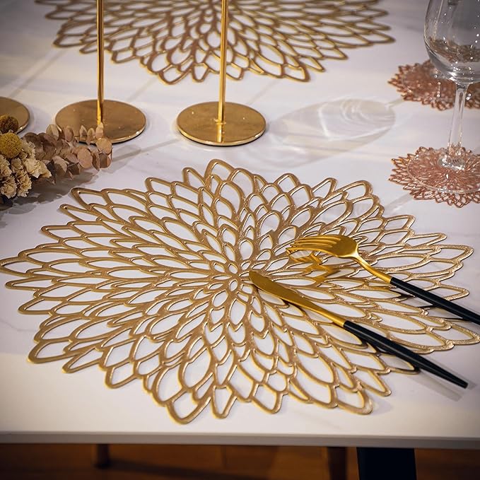 Snowkingdom Pack of 18 Gold Metallic Round Placemats Bulk Pressed Vinyl Leaf Dinning Kitchen Table Mats Decorations Setting for Christmas Wedding Thanksgiving Party Event Holiday Autumn Harvest