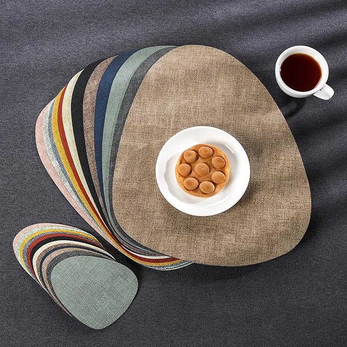 Placemats and Coasters, Washable Reversible Placemats Round Faux Leather Wipeable Place Mats Non Slip Heat Resistant Indoor Outdoor Table Mats (Set of 4, Cream Black)