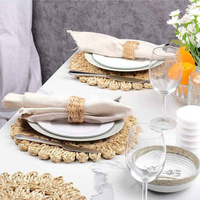 13.8" Corn Husk Woven Round Placemats Set of 4 - Wicker Boho Farmhouse Placemats - Rattan Table Mats for Dining Table, Wedding, Home