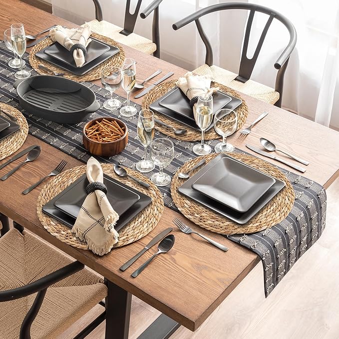 Kochorie Set of 24 Round Woven Placemats 12 Inches Bulrush Placemats Natural Hand-Woven Boho Rattan Placemats Wicker Table Mats Farmhouse Weave Place Mats for Home Dining Table