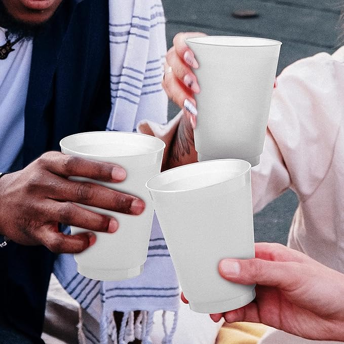 DISCOUNT PROMOS Frosted Plastic Stadium Cups, 10 pack, 16 oz. Shatterproof Flexible Reusable Party Cups, Natural