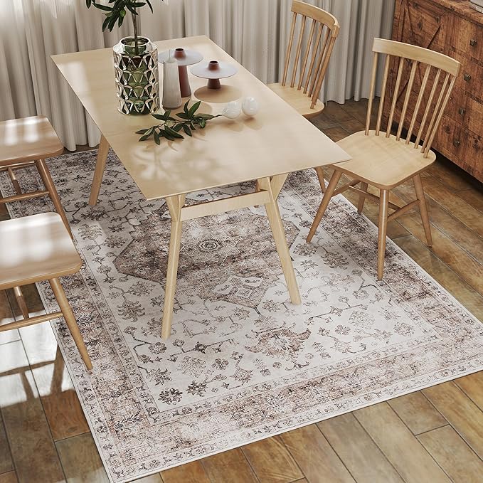 HOMCOM Washable Area Rug, 5'x7' Vintage Indoor Distressed Carpet, Retro Floor Cover Foldable, Floral Print Mat for Living Room, Bedroom, Dining Room, Tan