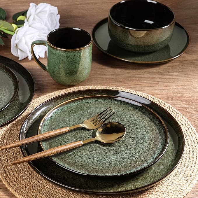 LERATIO Ceramic Dinner Plates Set of 6, 10.5 Inch Reactive Glaze Porcelain Plates, Modern Shape Dinnerware Dishes Set for Kitchen,Microwave&Dishwasher&Oven Safe, Scratch Resistant-Green